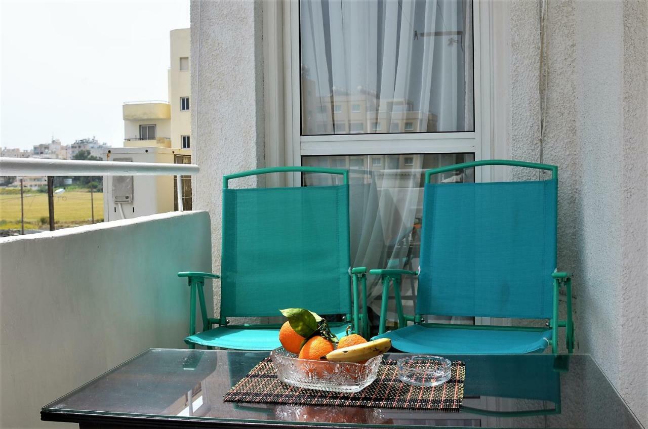 Apartament Lira Larnaca Zewnętrze zdjęcie